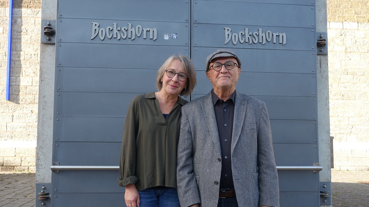 Haben aus Altersgünden aufgehört: die bisherigen Betreiber der Kabarettbühne Bockshorn, Monika Wagner-Repiscus und Mathias Repiscus.