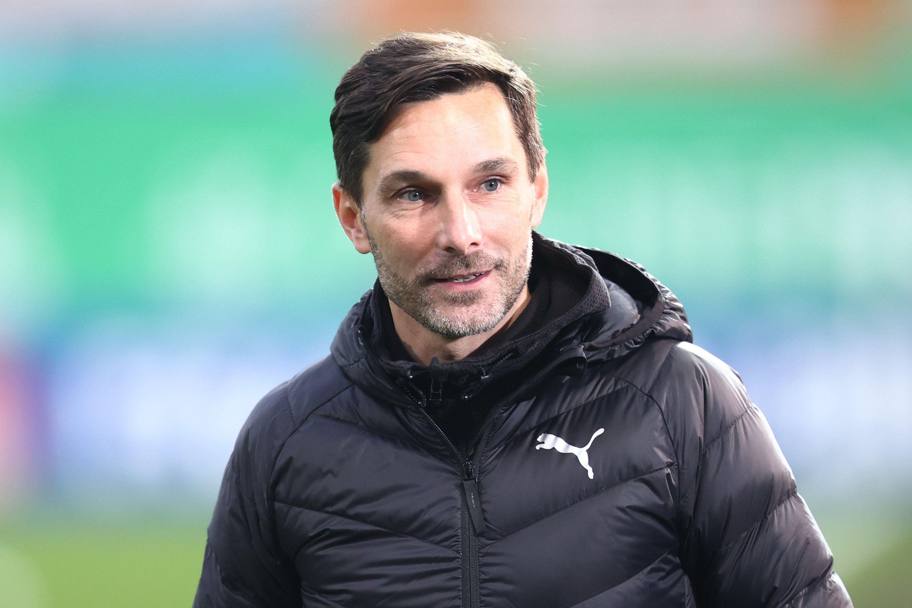 Trener Leitl Forlater SpVgg Greuther Fürth, Nedrykket Til Bundesliga ...