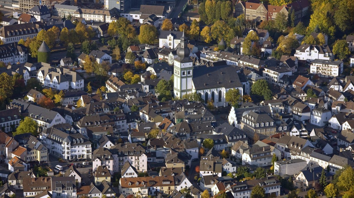 Luftbild von der Stadt Attendorn (Archivbild von 2008)