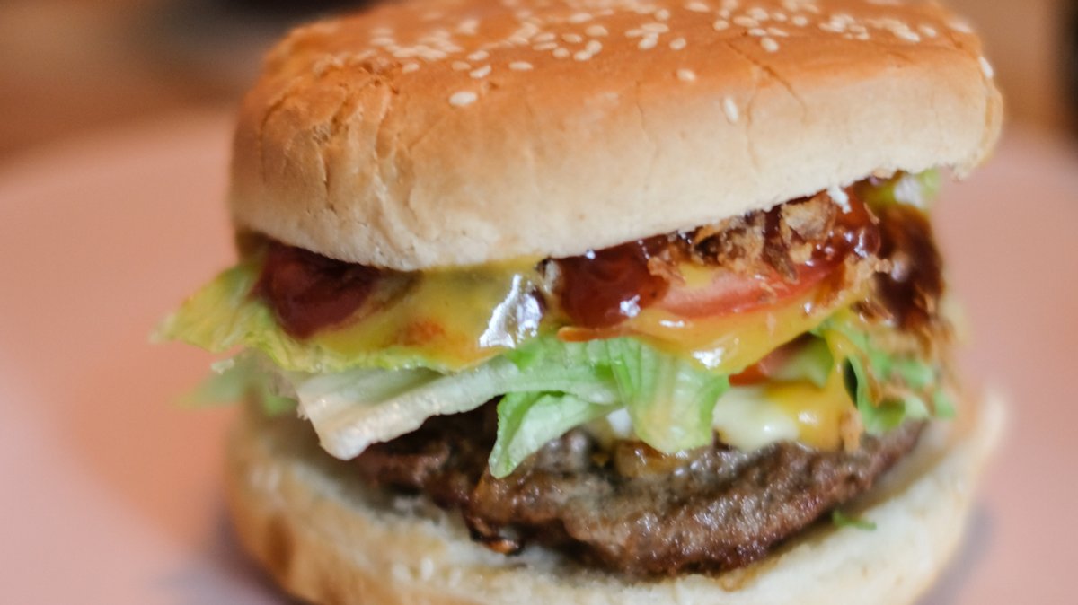 Burger bald billiger? Mehrwertsteuersenkung in Fast-Food-Ketten 