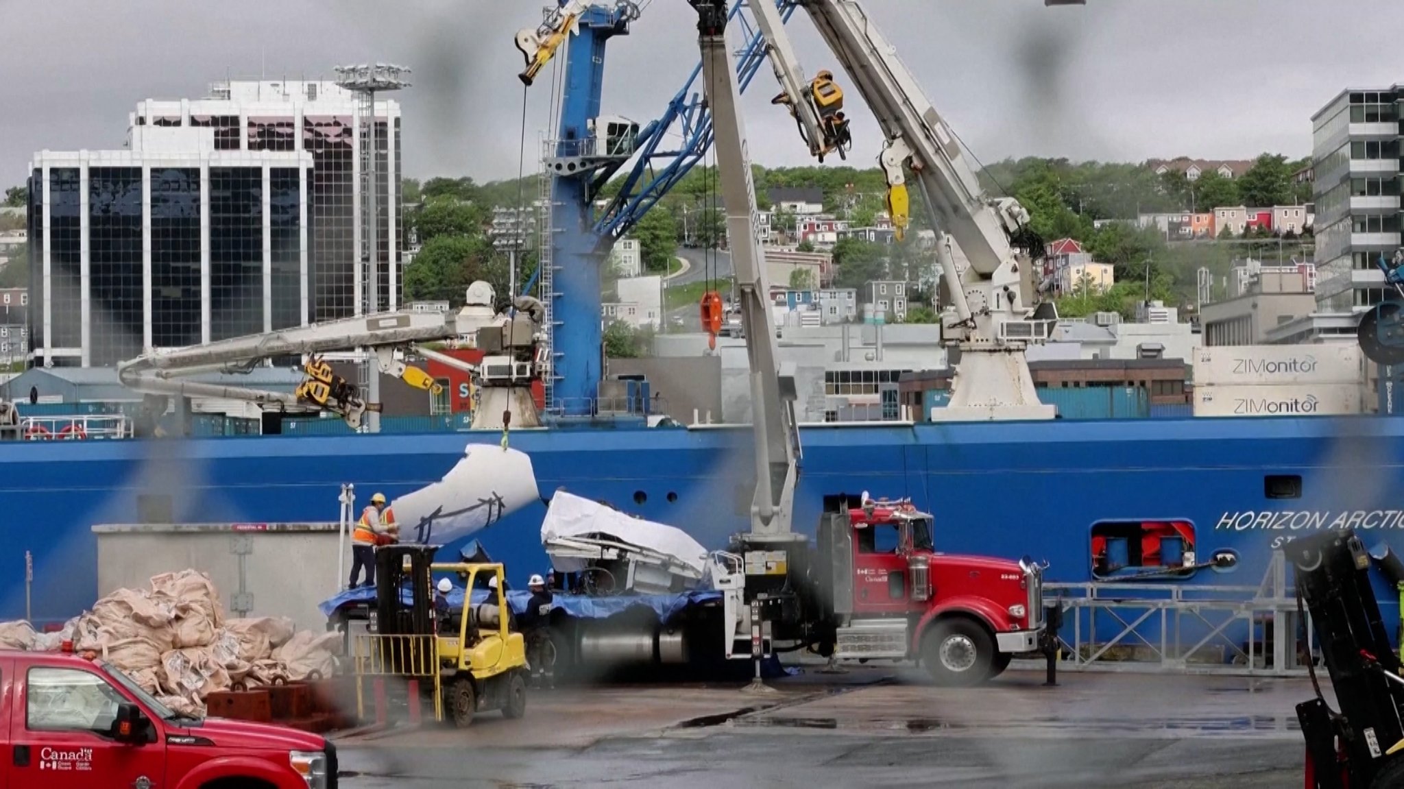 Das Wrack der "Titan" ist im kanadischen St John's auf Neufundland an Land gebracht worden.