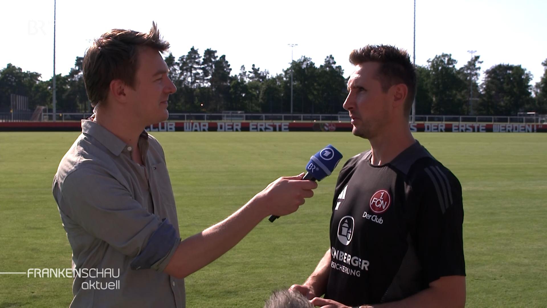 Daniel Peter interviewt Miroslav Klose.