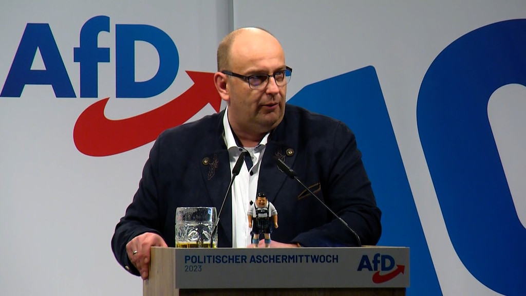AfD-Landesvorsitzender Stephan Protschka beim Politischen Aschermittwoch | Bild: BR AfD-Landesvorsitzender Stephan Protschka beim Politischen Aschermittwoch