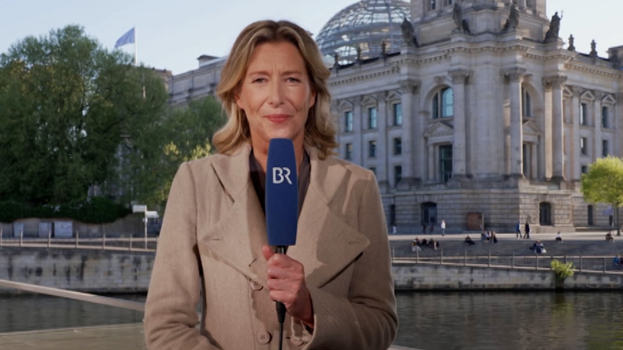 R-Korrespondentin Stephanie Stauss