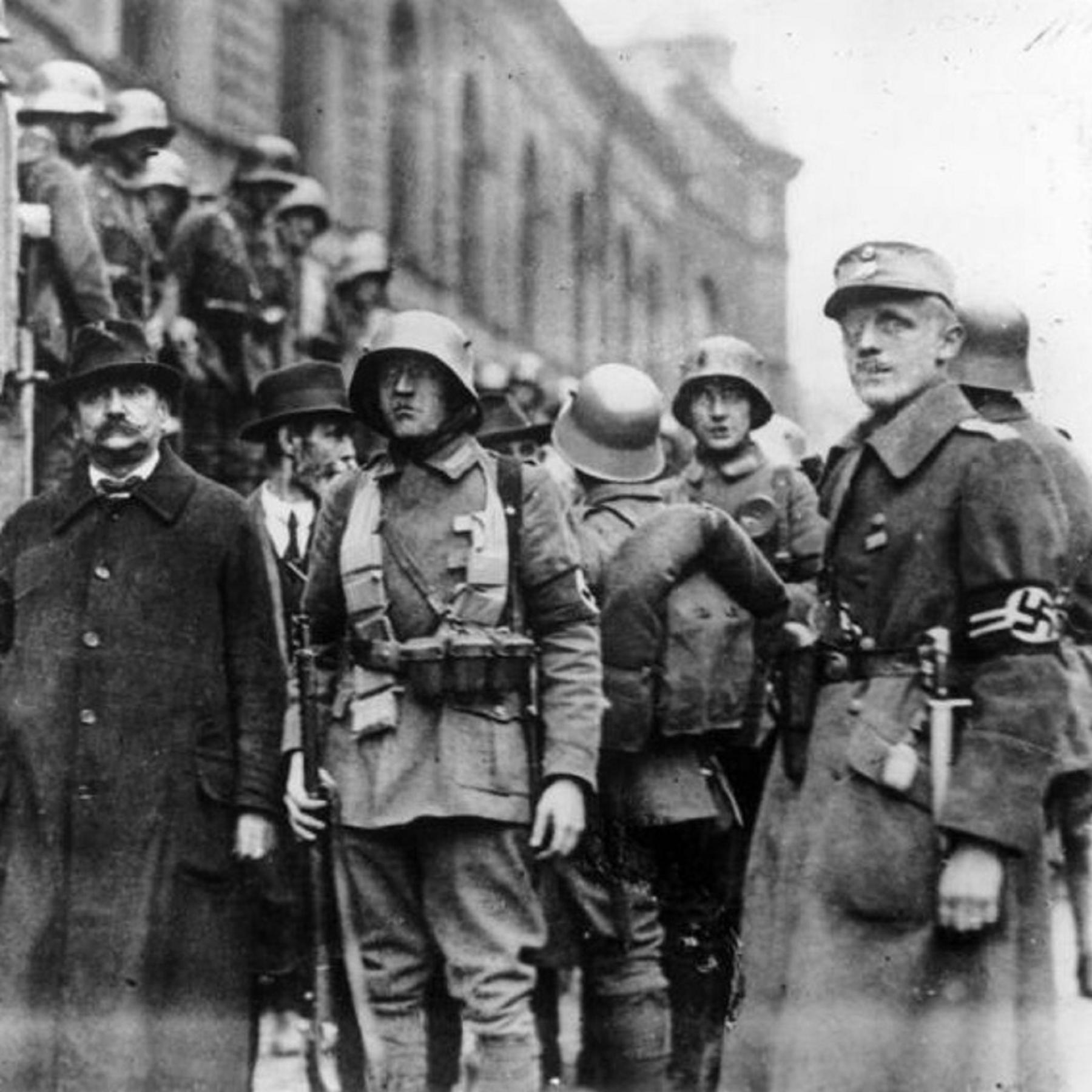 Hitlerputsch 1923 - Tödlicher Showdown an der Feldherrnhalle in München