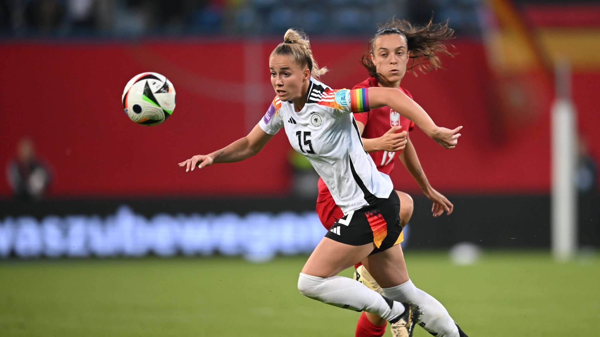 Sieg nach Blitzrückstand: DFB-Frauen klar auf EM-Kurs