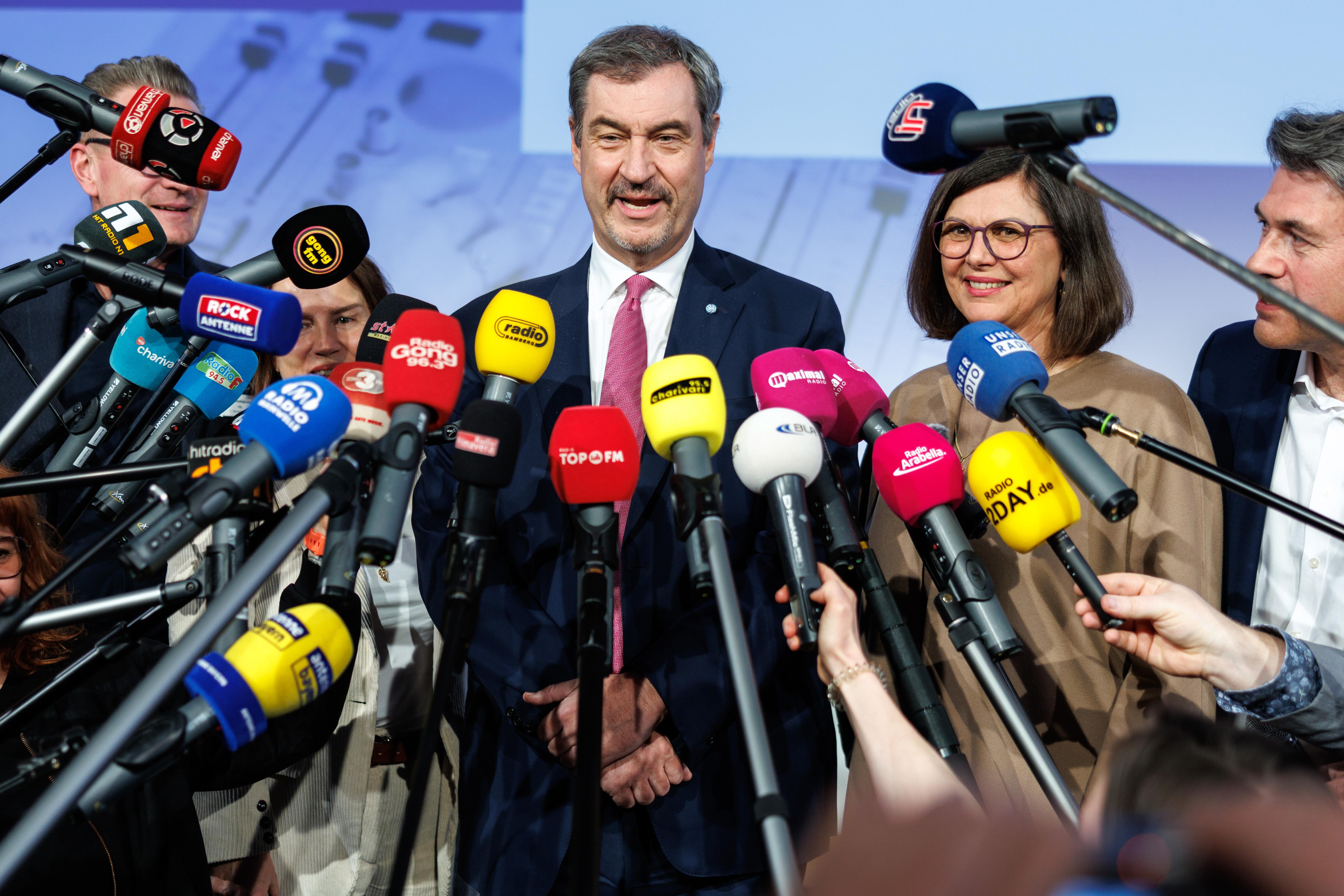 Archivbild: Markus Söder und Ilse Aigner.