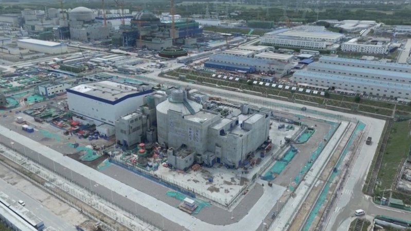 Bayern - Söder für Mini-Atomkraftwerke | Bild: Bayerischer Rundfunk 2026 Bayern - Söder für Mini-Atomkraftwerke