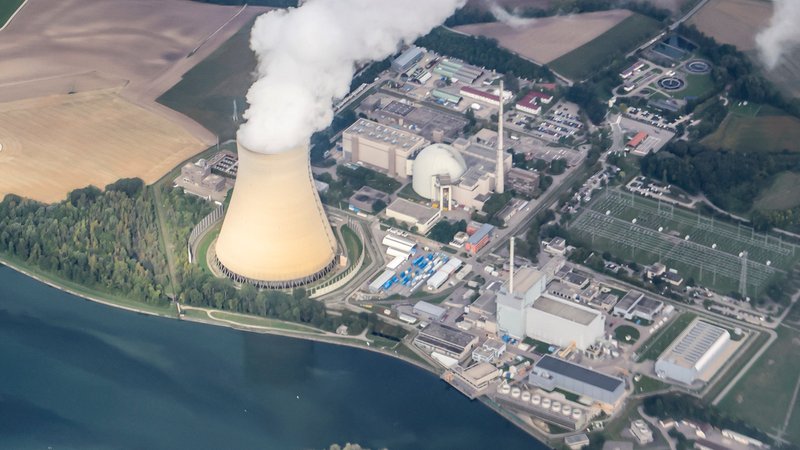 Der Kernkraftwerkstandort Isar bei Landshut aus der Vogelperspektive