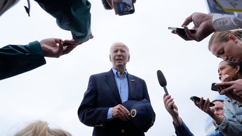 Biden verschiebt Deutschlandreise wegen Hurrikan "Milton" | Bild: dpa-Bildfunk/Susan Walsh Biden verschiebt Deutschlandreise wegen Hurrikan "Milton"