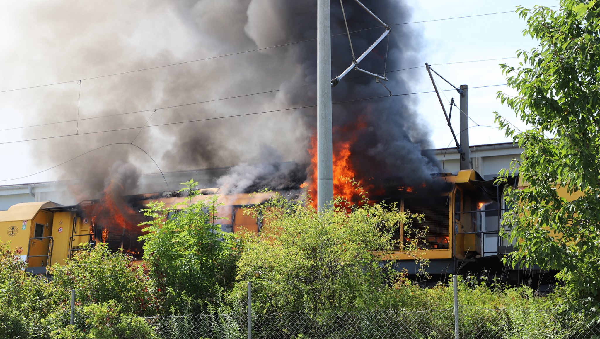 Nach Lok-Brand bei Traunstein: Strecke weiter eingeschränkt