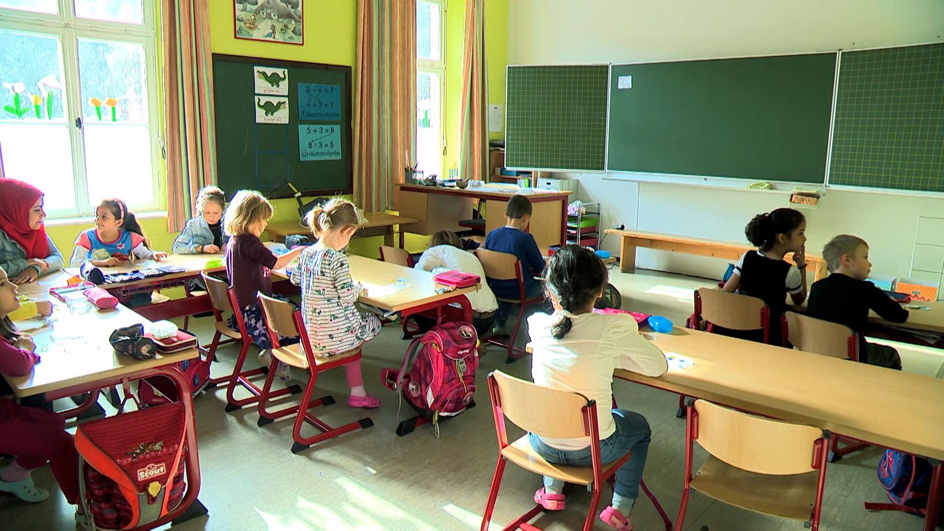 In manchen Klassen liegt der Anteil von Kindern mit Migrationshintergrund bei bis zu 90 Prozent – nun wird über eine mögliche Quote diskutiert.