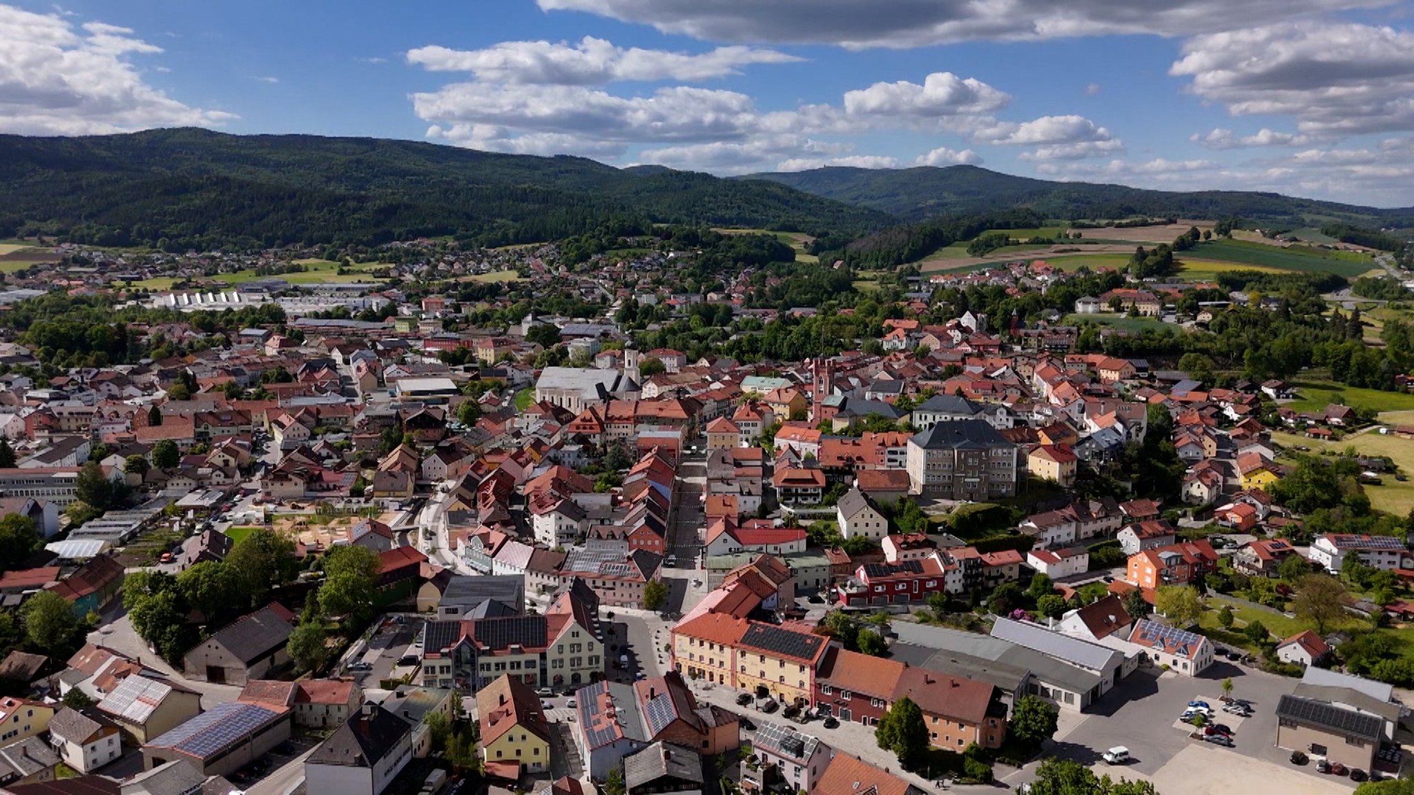 Luftbild von Furth im Wald | Bild: BR Luftbild von Furth im Wald