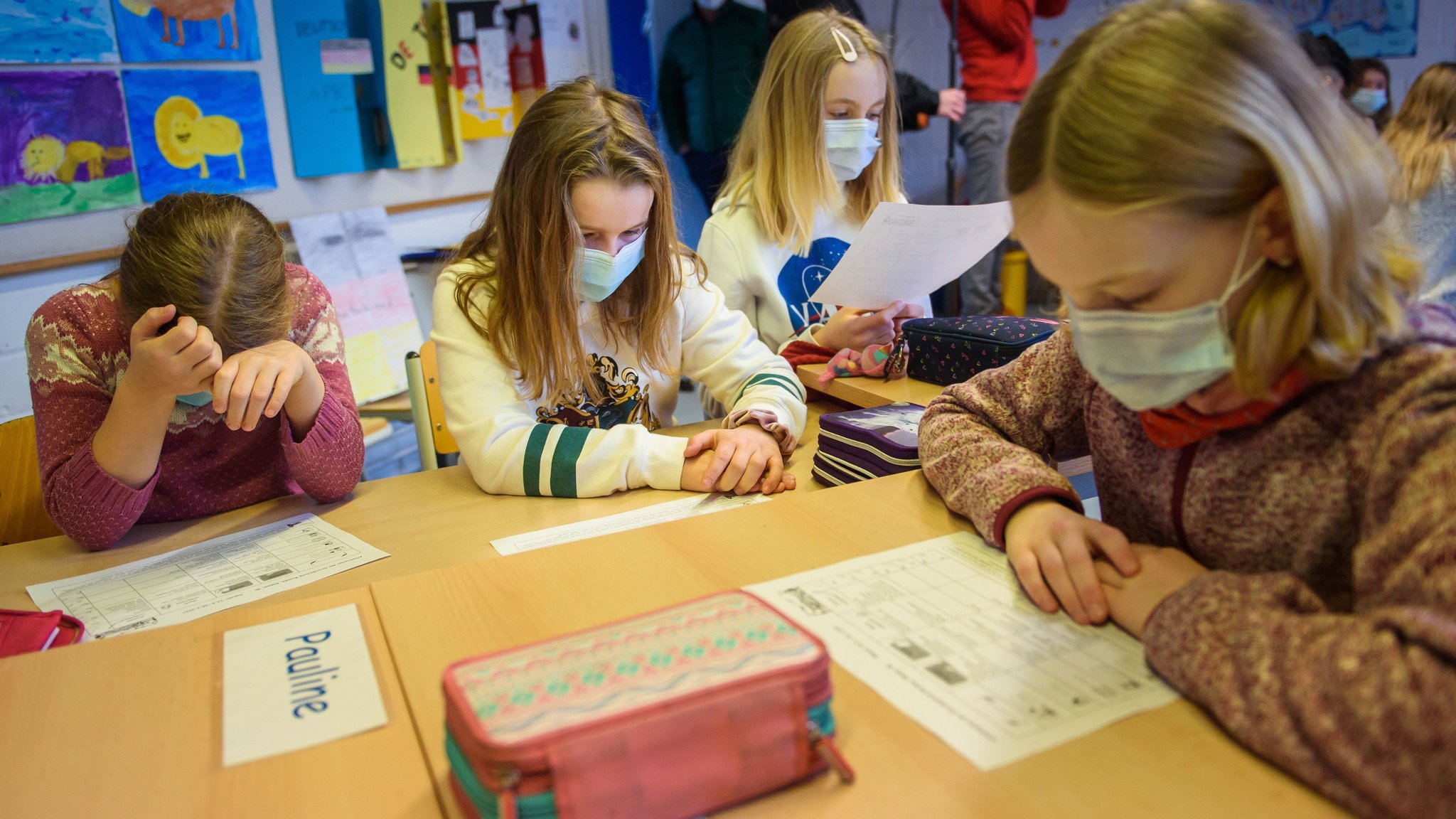 Kultusminister: Schulen sollen im neuen Schuljahr offen bleiben