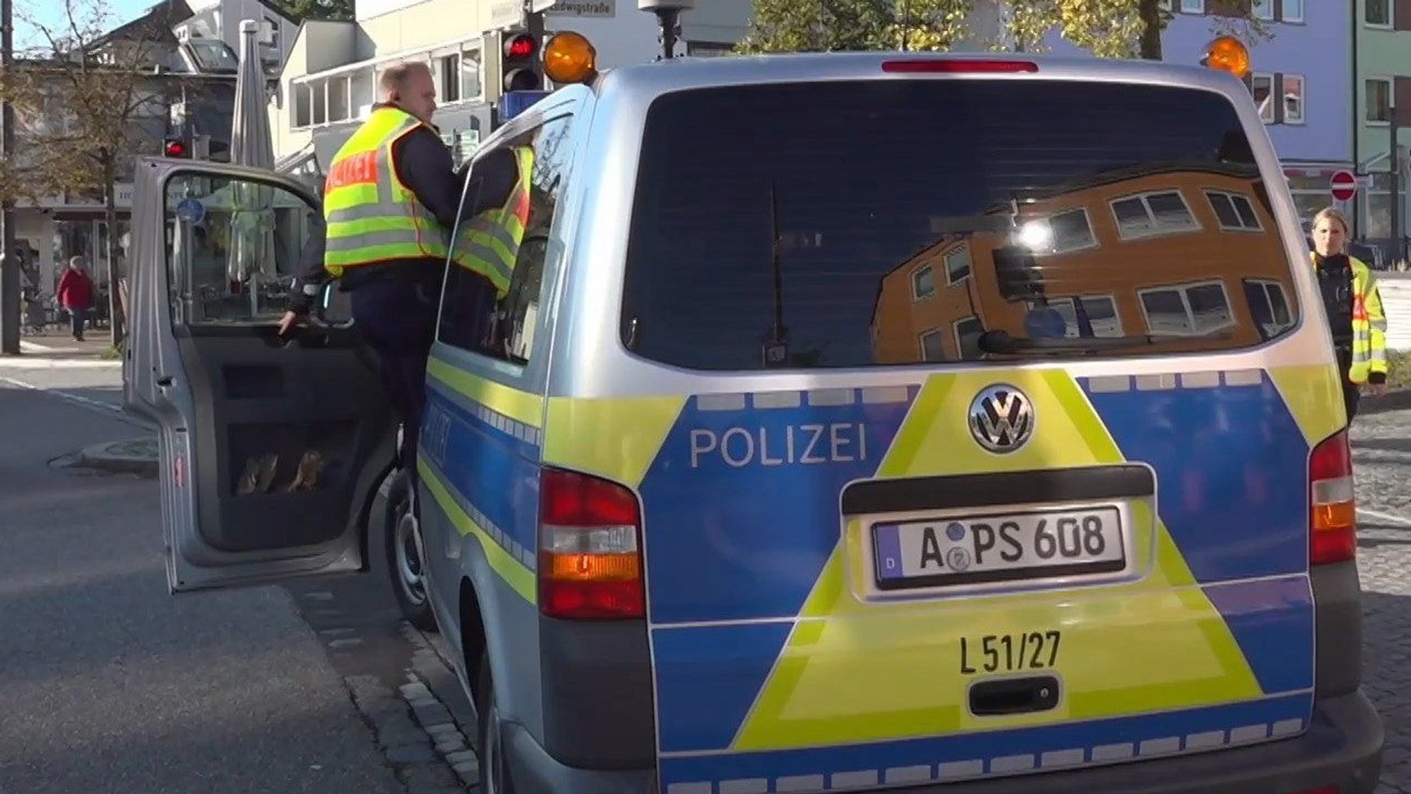 Hammer-Attacke an Schule: Angeklagter 15-Jähriger äußert sich