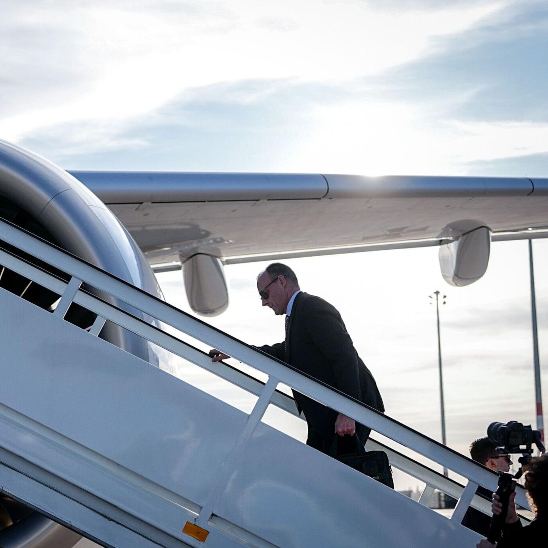 Staatsbesuch in schwierigen Zeiten: Bundeskanzler Merz bei US-Präsident Trump Staatsbesuch in schwierigen Zeiten: Bundeskanzler Merz bei US-Präsident Trump