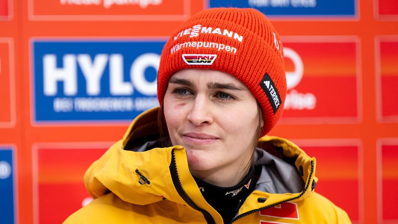 Skispringerin Selina Freitag | Bild: picture-alliance/dpa Skispringerin Selina Freitag