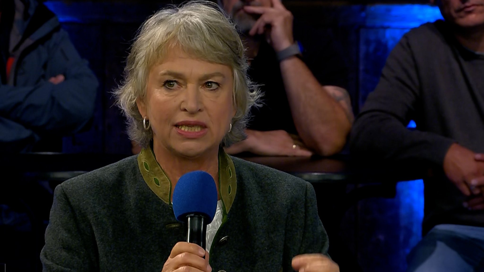 Gisela Sengl, Landesvorsitzende der Grünen in Bayern, bei "jetzt red i" im BR Fernsehen | Bild: Bayerischer Rundfunk 2026 Gisela Sengl, Landesvorsitzende der Grünen in Bayern, bei "jetzt red i" im BR Fernsehen