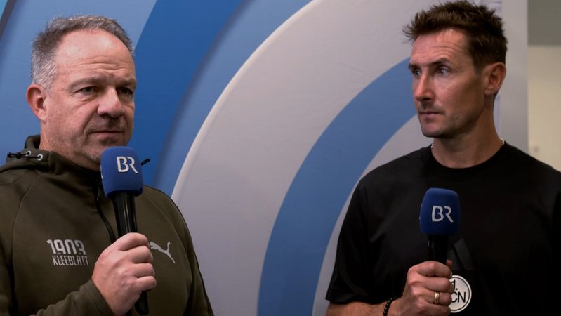 Alexander Zorniger (l.) und Miroslav Klose | Bild: BR Alexander Zorniger (l.) und Miroslav Klose