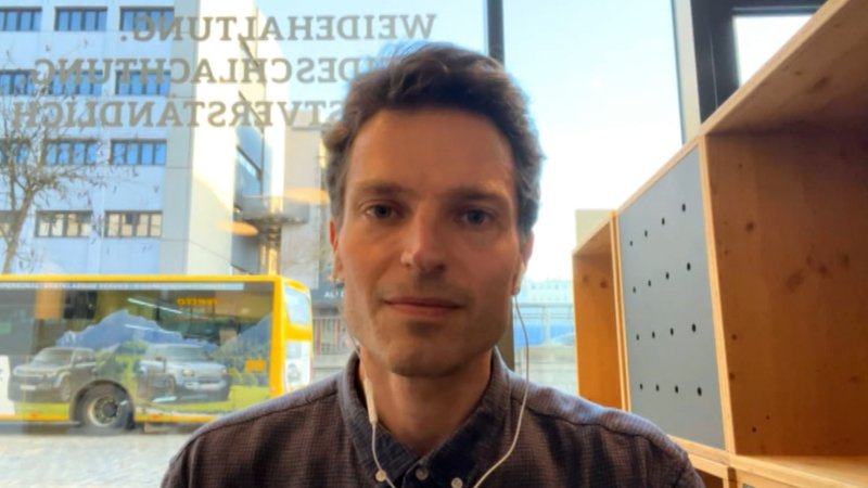 Prof. Enzo Weber zum Equal Pay Day | Bild: BR Prof. Enzo Weber zum Equal Pay Day