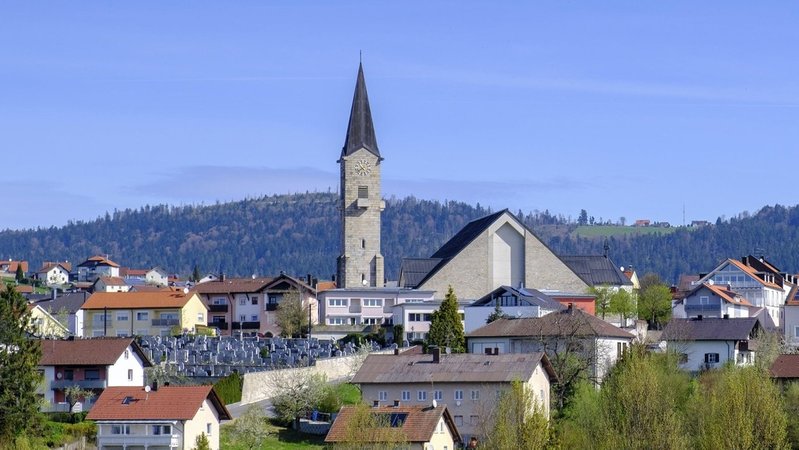 Die Kirche in Hauzenberg | Bild: BR Die Kirche in Hauzenberg
