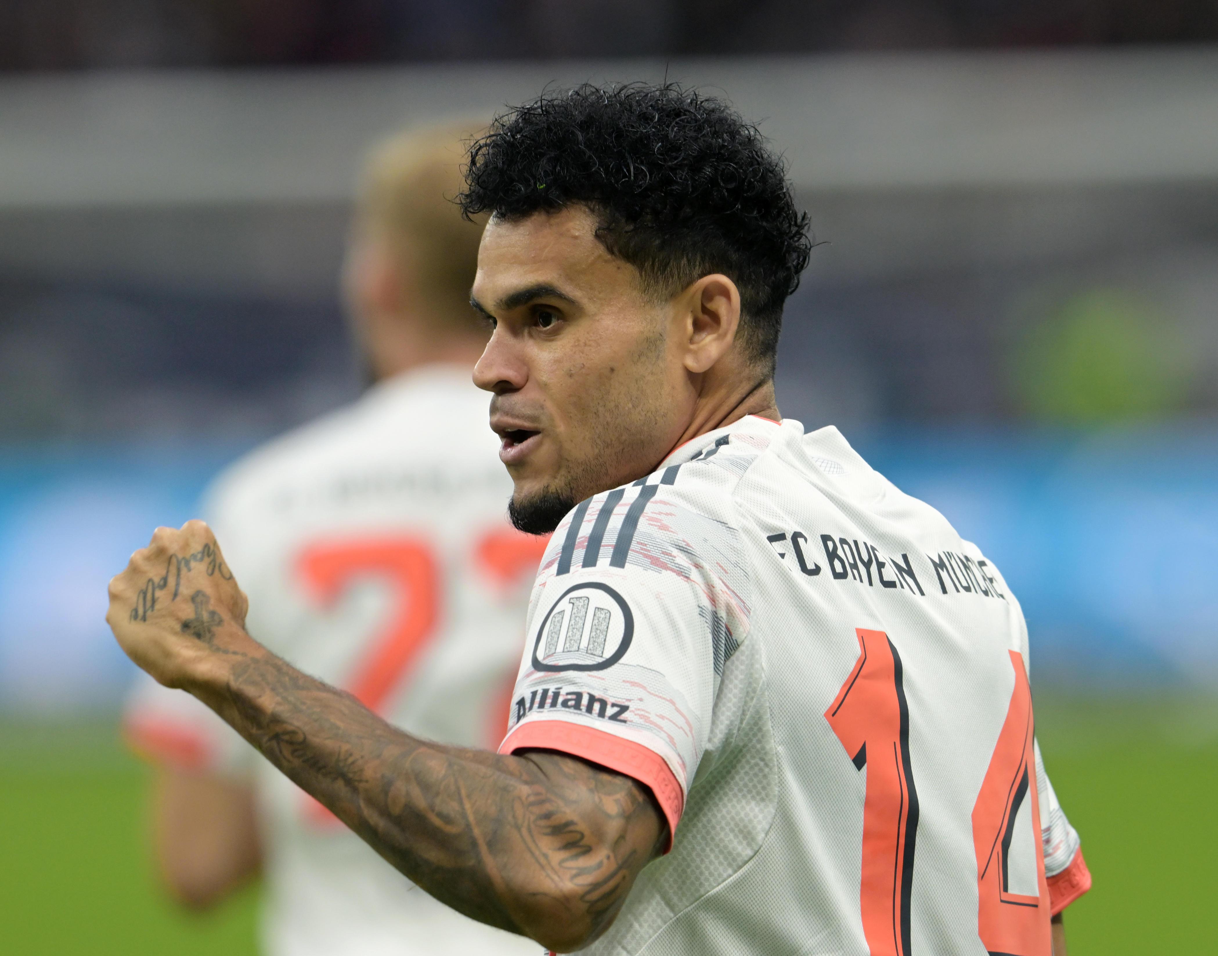 Luis Diaz. Jubelt nach seinem Tor. Zum. 1:0