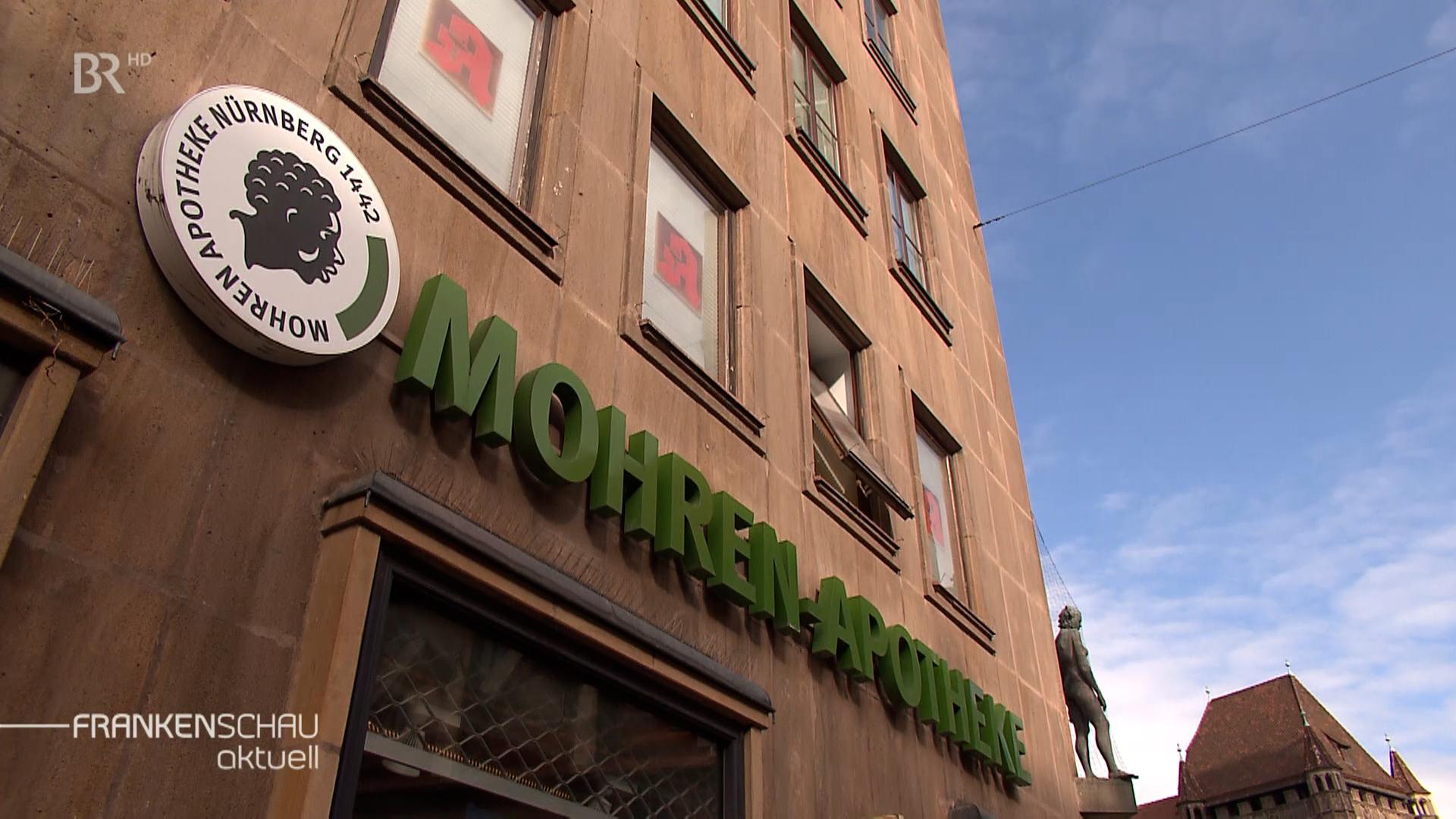 Die Mohren-Apotheke von außen.