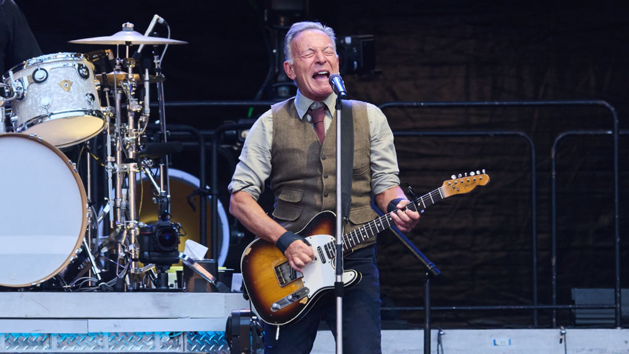 Bruce Springsteen and The E Street Band spielen im Olympiastadion zur Europatournee 2025. | Bild: dpa-Bildfunk/Annette Riedl Bruce Springsteen and The E Street Band spielen im Olympiastadion zur Europatournee 2025.