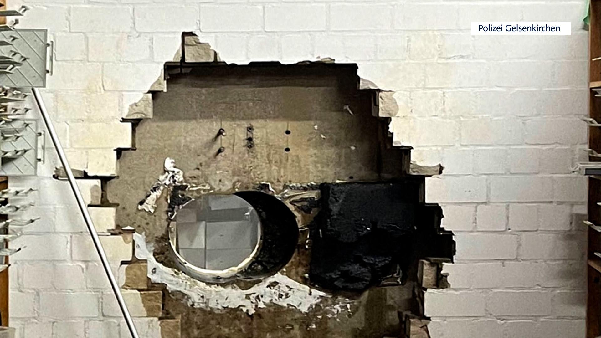 Bankeinbruch - Tresorraum mit Bohrer aufgebrochen
