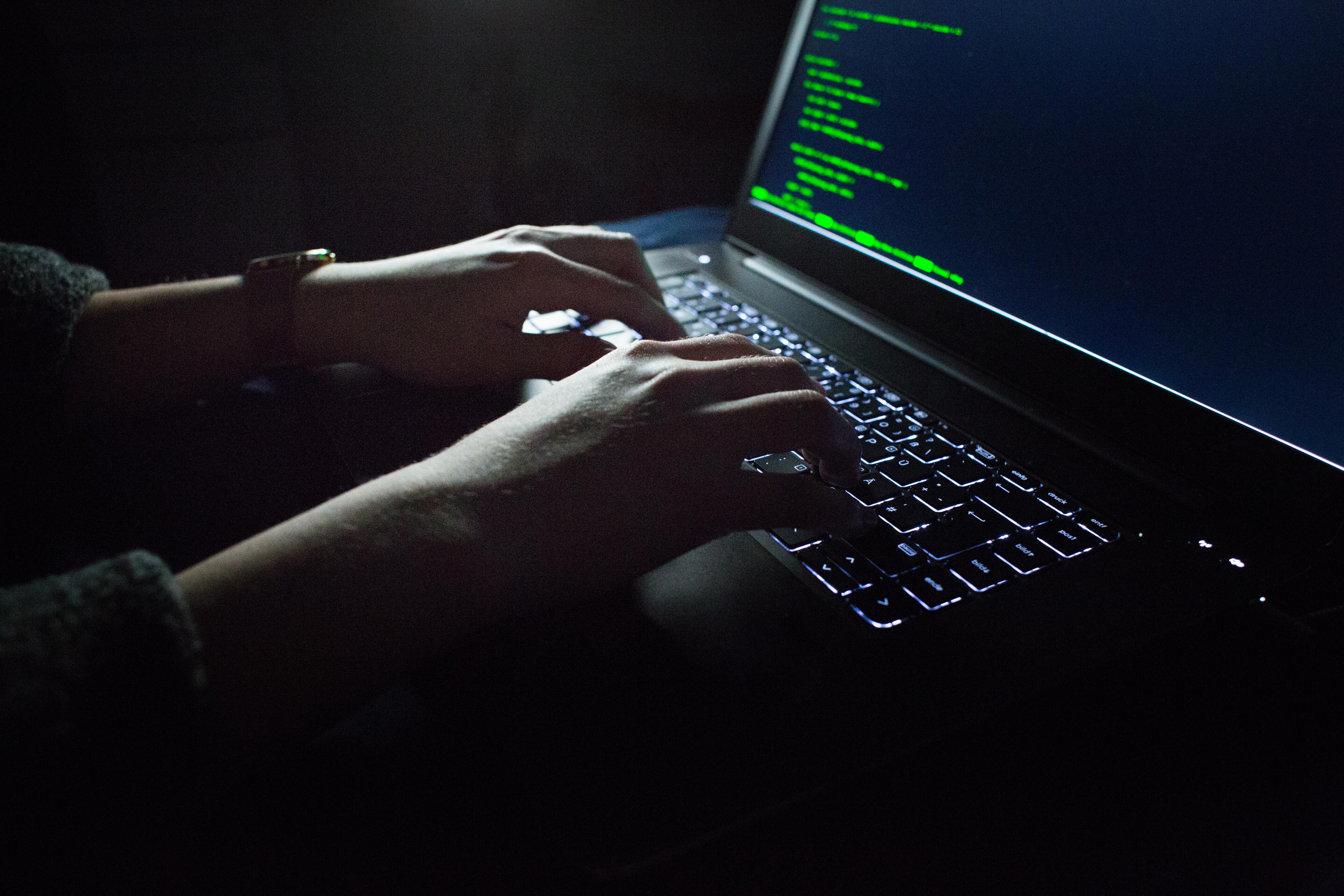 Image accompanying Ein Cyber-Angriff kann unser Stromnetz lahmlegen.