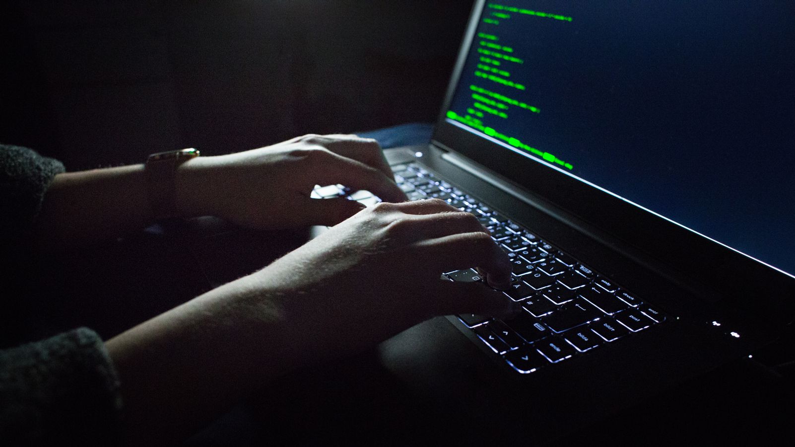 Image accompanying Ein Cyber-Angriff kann unser Stromnetz lahmlegen.