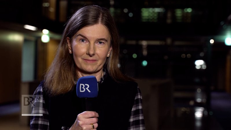 BR-Korrespondentin Barbara Kostolnik zur Haushaltskrise