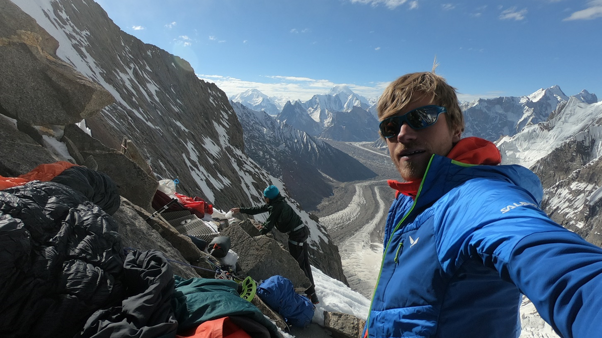 Simon Messner beim Bergsteigen