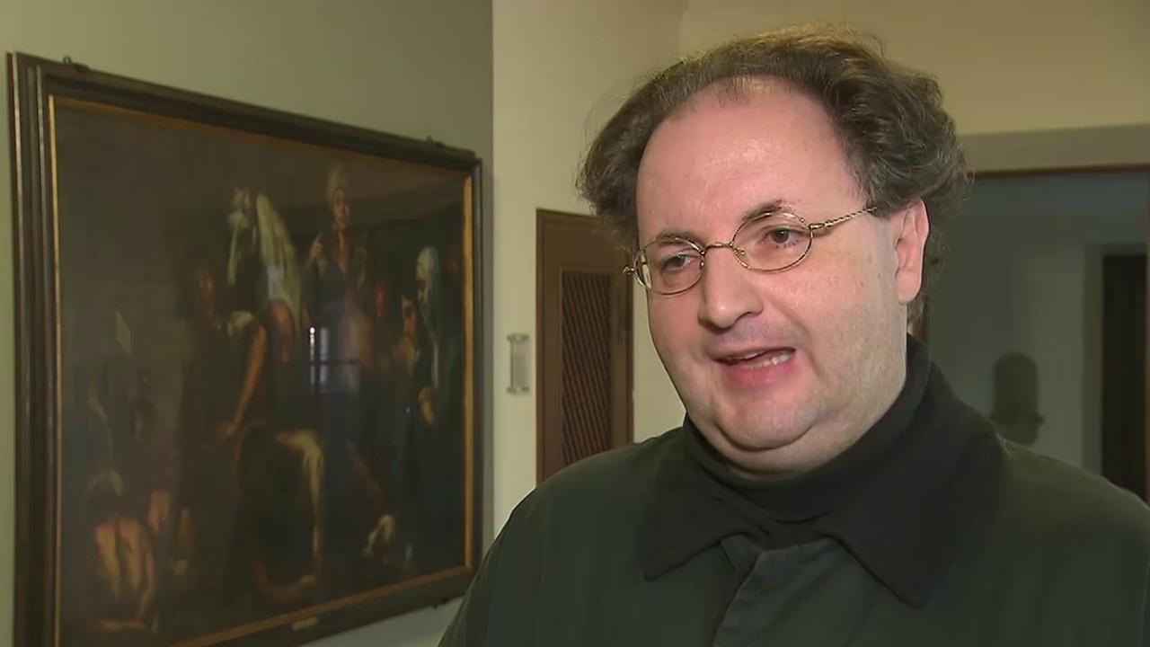 Pfarrer entdeckt Barockgemälde in der St. Bonifatius-Kirche | BR24