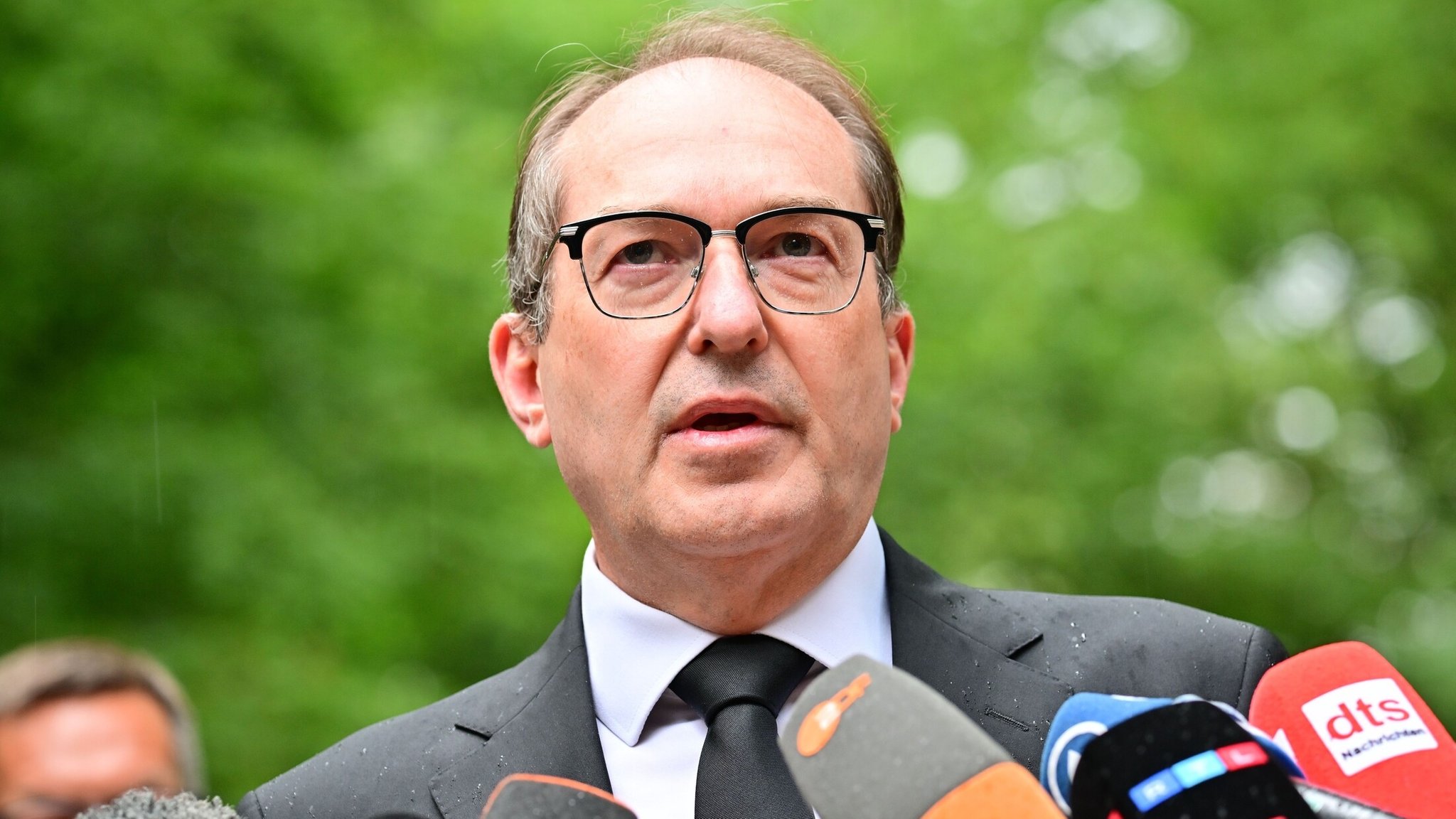 Dobrindt plant Maßnahmenpaket gegen Gefährder