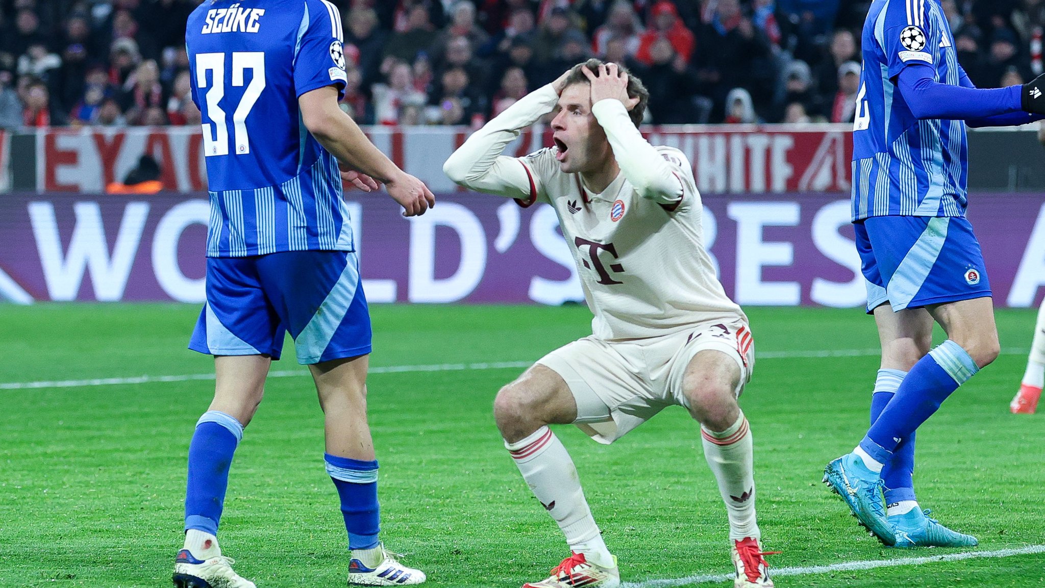 Trotz Sieg gegen Bratislava: FC Bayern muss in die CL-Playoffs