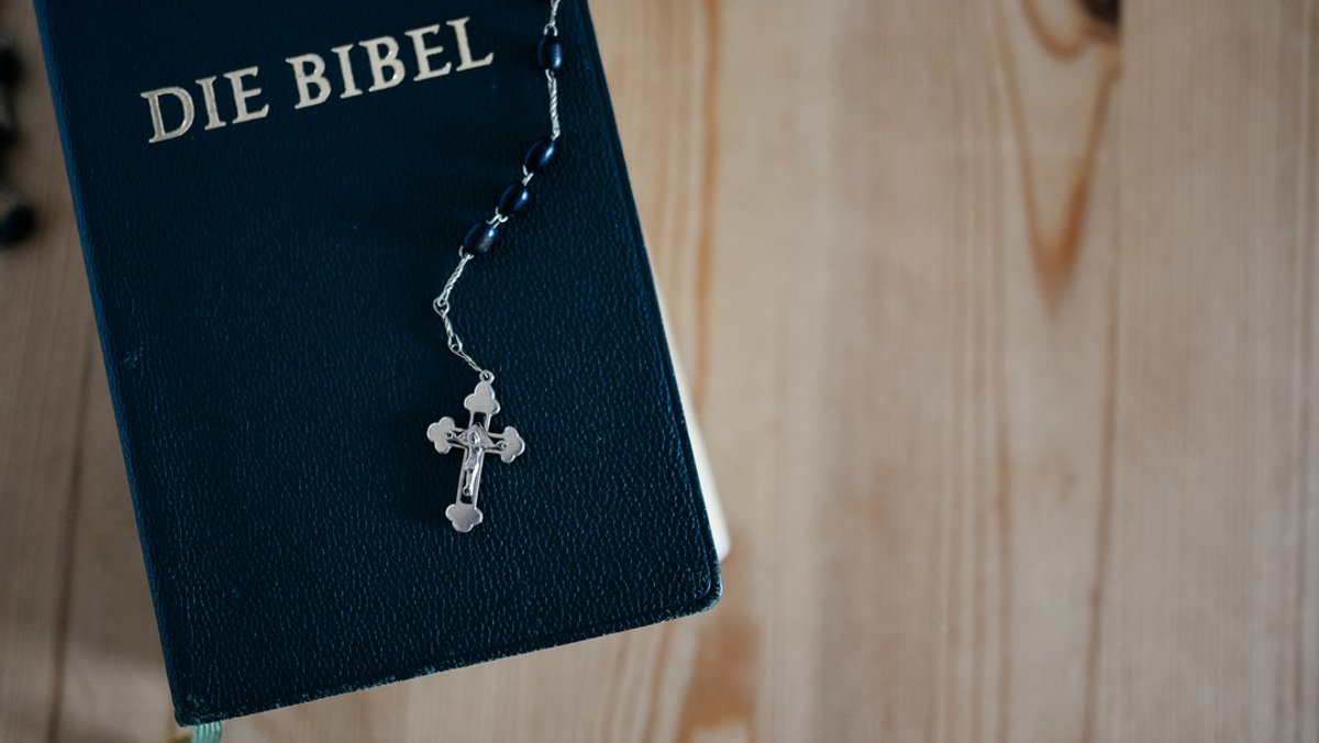 Gott, Macht, Nation – wie die Bibel politisch missbraucht wird