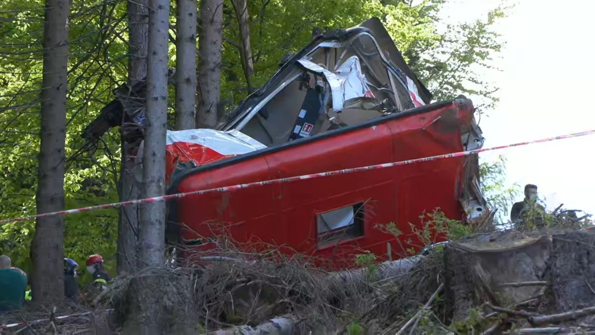 Verheerendes Ungluck Italien Nach Seilbahn Absturz In Trauer Br24