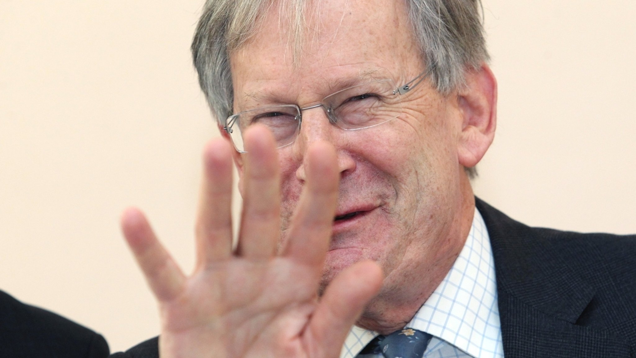 Dirigent John Eliot Gardiner wird mit grenzüberschreitendem Fehlverhalten konfrontiert
