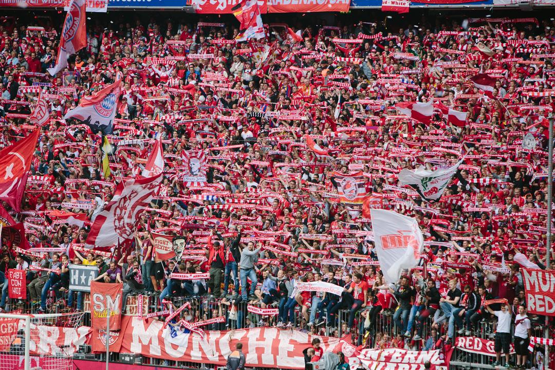 Symbolbild FC Bayern Fans