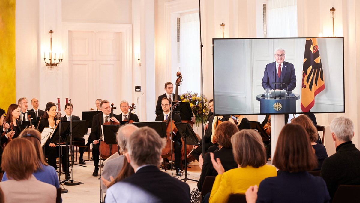 Bundespräsident Frank-Walter Steinmeier beim Konzert der Berliner Philharmoniker