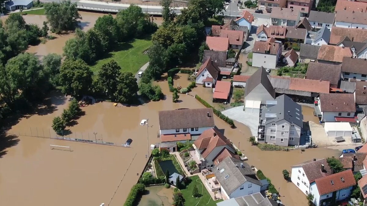 Dauerregen in Franken: Jahrhunderthochwasser an der Aisch