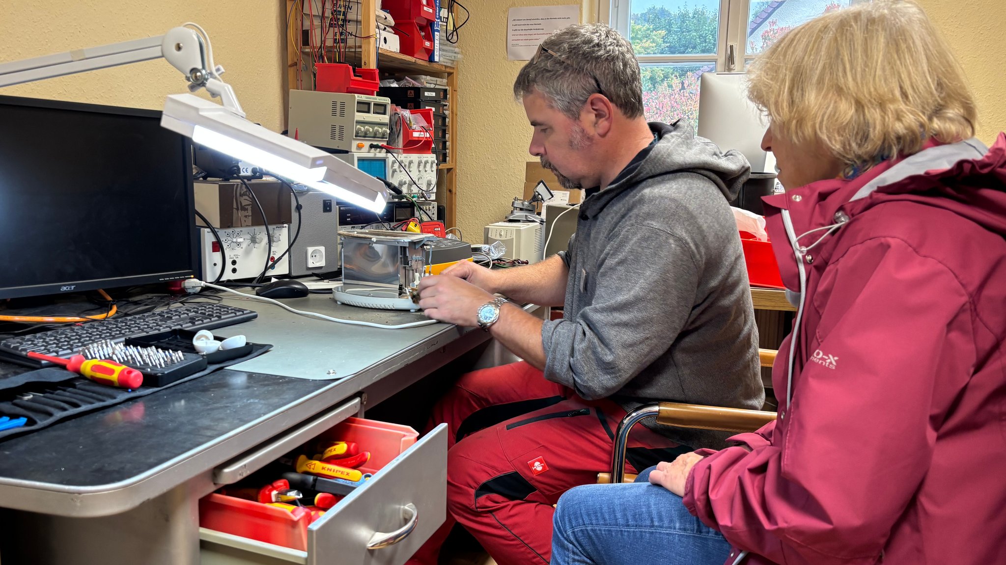Im Repair-Cafe in Gilching bekommen defekte Elektrogeräte eine zweite Chance – und vieles mehr. 
