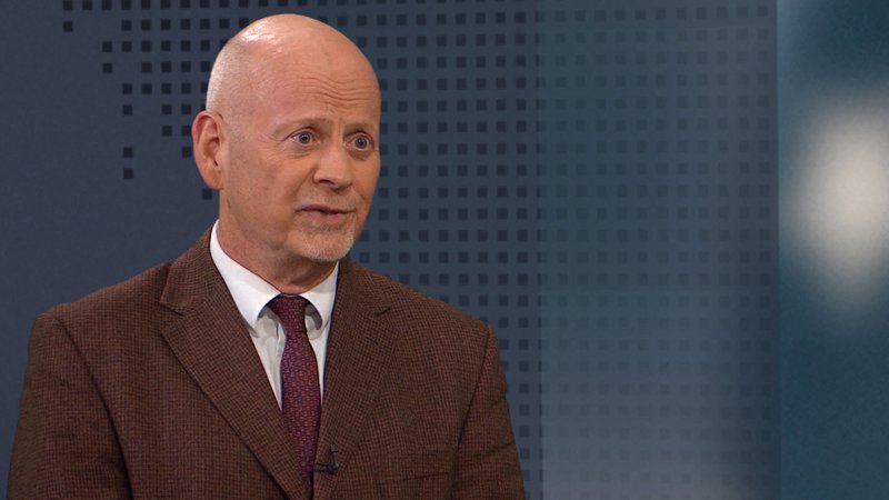 Prof. Stephan Bierling im Gespräch bei BR24 | Bild: BR Prof. Stephan Bierling im Gespräch bei BR24