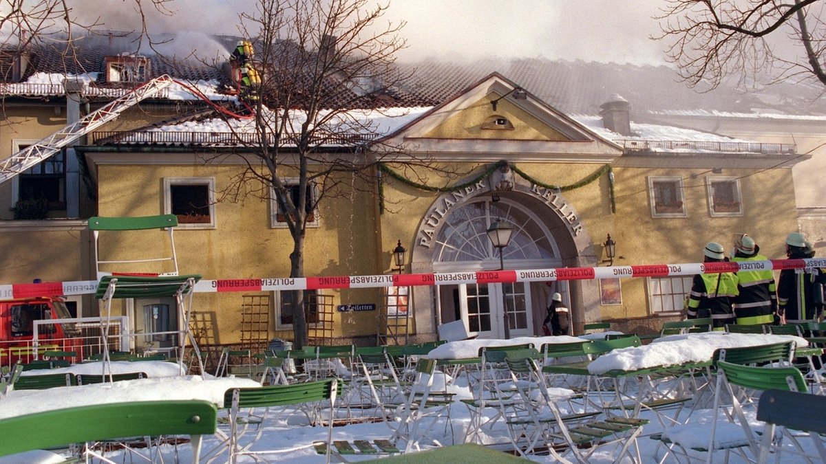 1999 legte ein Brandstifter den Paulaner-Keller samt Festsaal in Schutt und Asche.