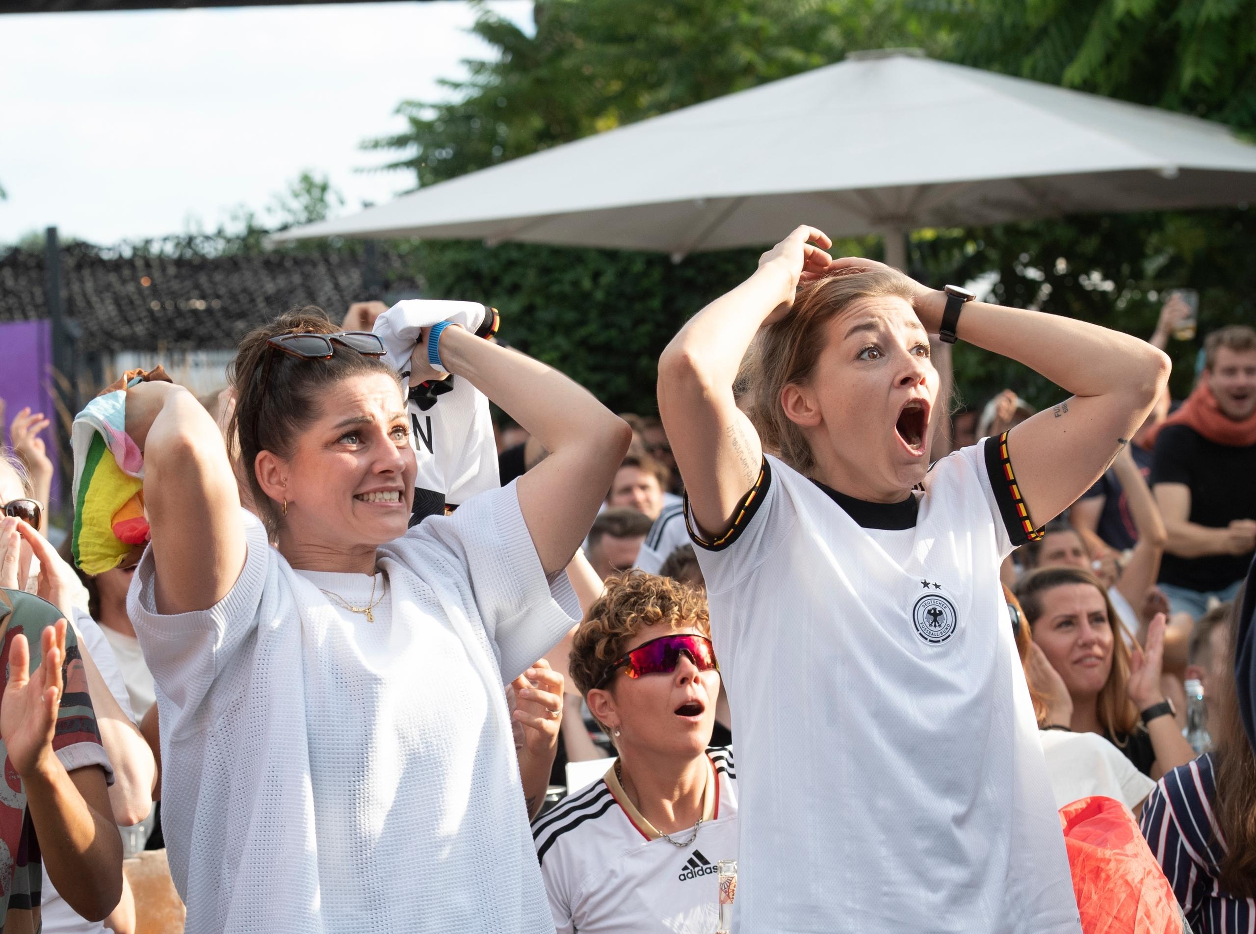 Deutschland-Fans beim Pubic Viewing