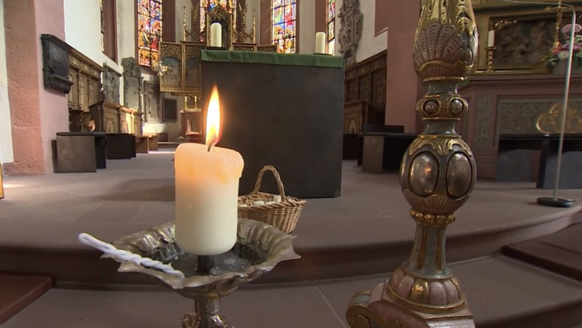 Trauer in Lohr: Gesprächsangebote an Schule und Kirche
