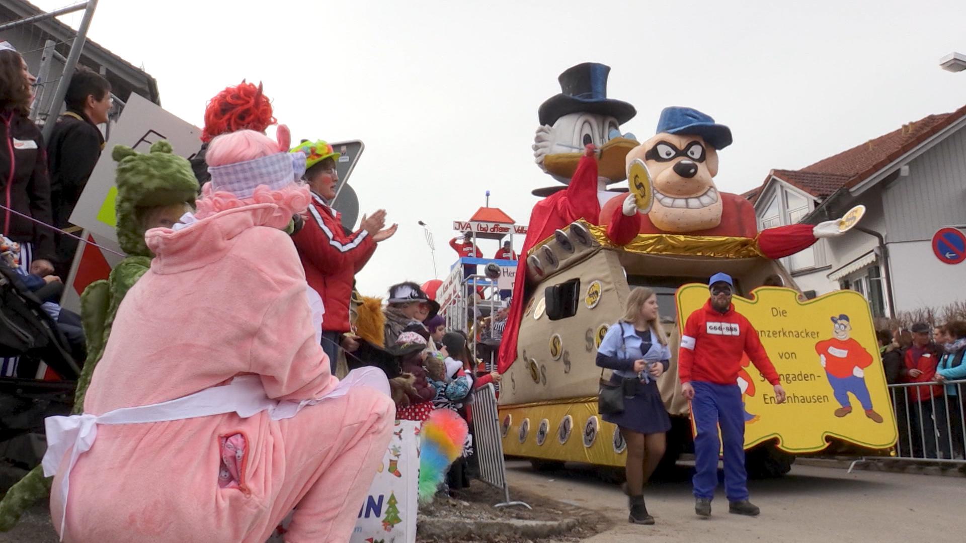 Zehntausende Bei Faschingsumzug In Sulzberg Br24