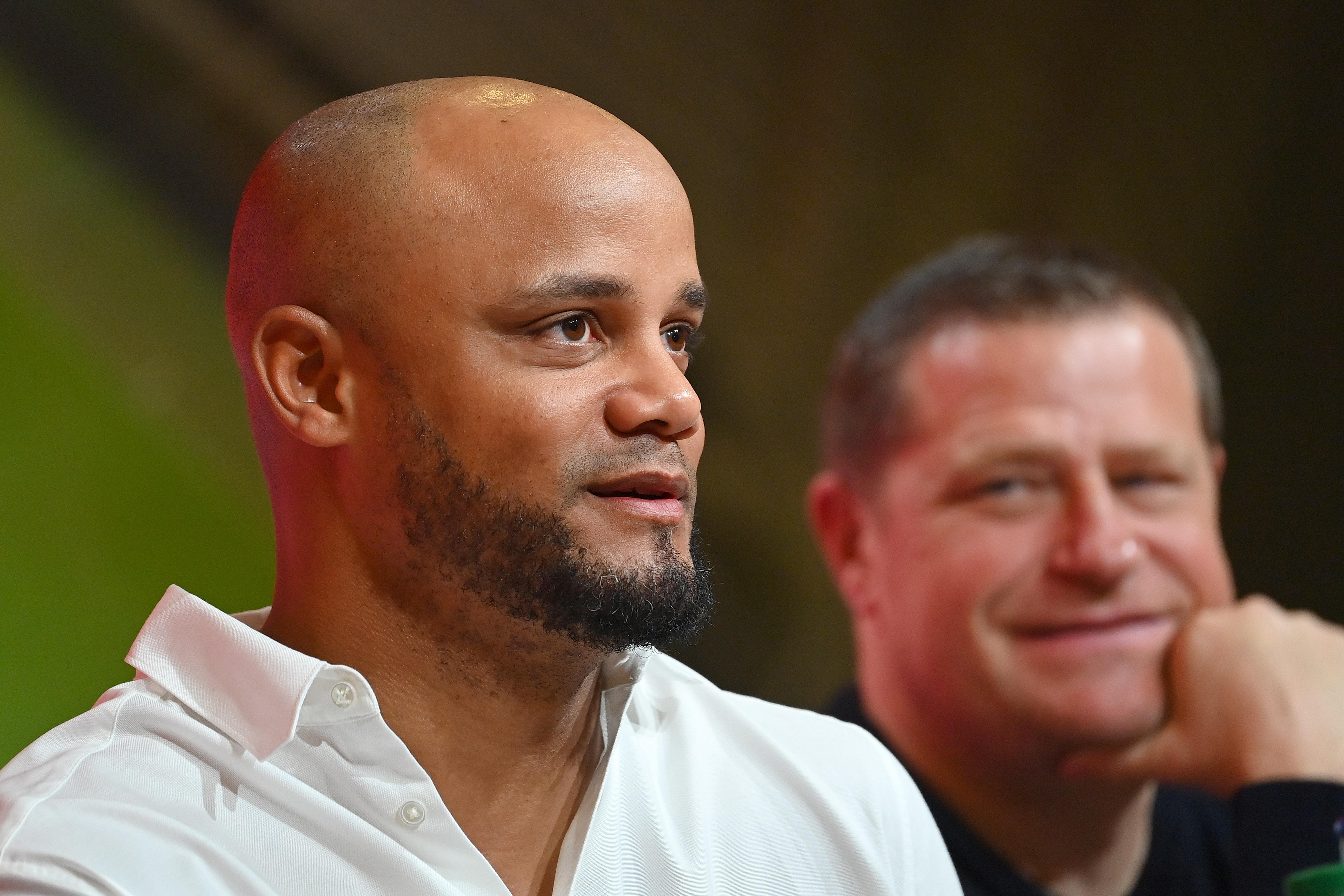 FC-Bayern-Trainer Vincent Kompany und Sportdirektor Max Eberl