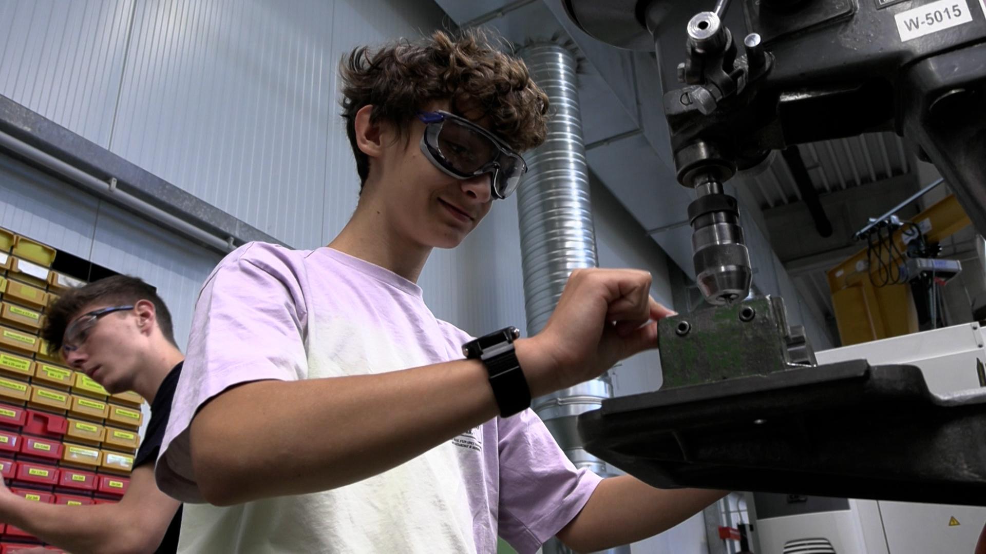 Schüler im Feriencamp